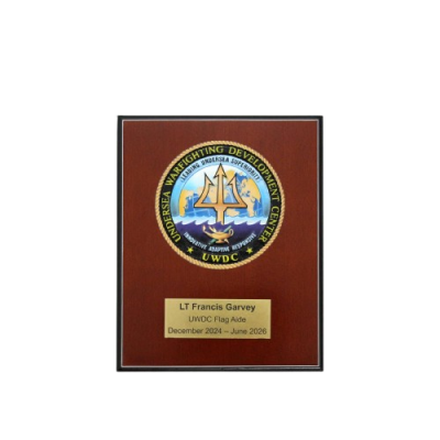 military_presentation_plaque_with_brass_dedication_example_3
